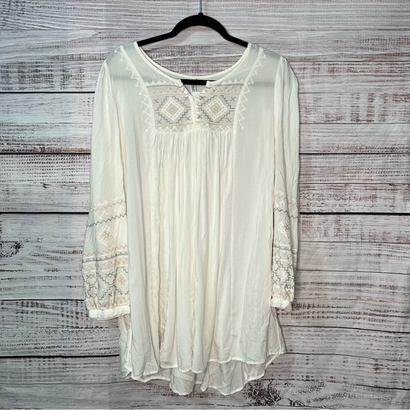 Monoreno Large Boho Shirt White Embroidered Long Sleeve Top - Picture 2 of 8